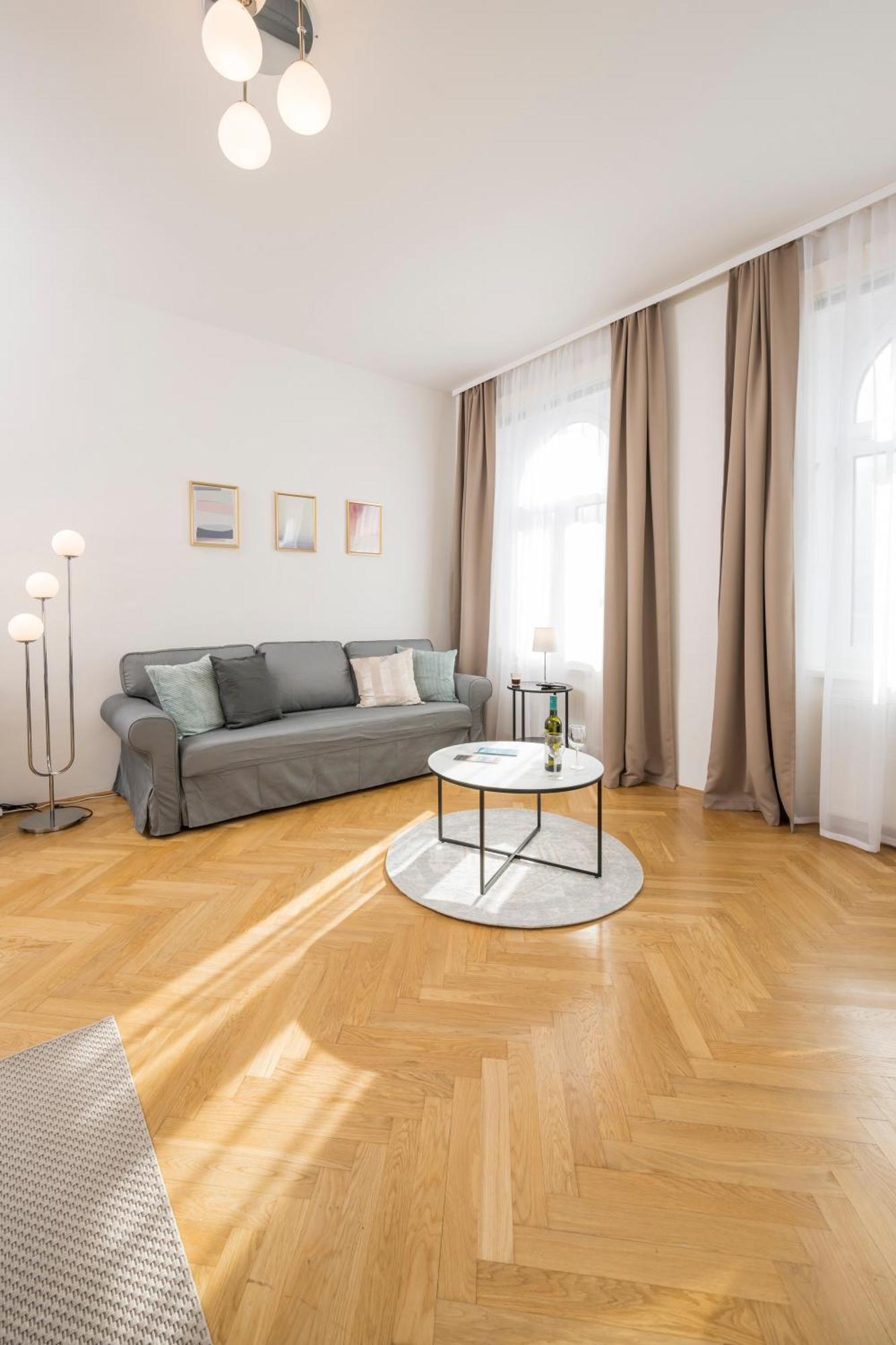 Luxury Suites Liechtenstein Viena Exterior foto